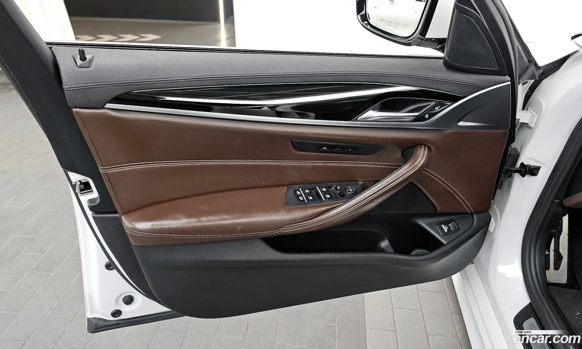 BMW 5 Series 2018 — 8