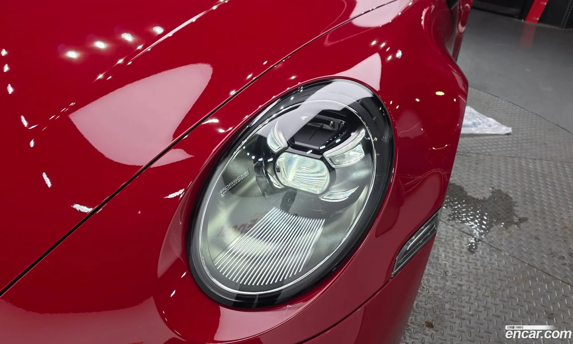 Porsche 911 2024 — 2