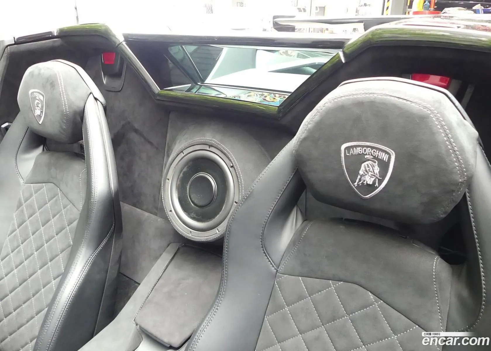 Lamborghini Aventador 2015 — 13