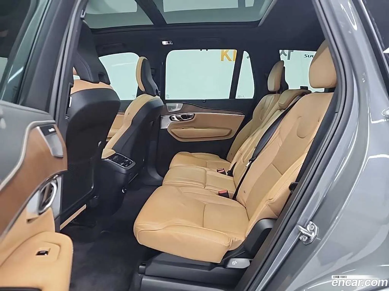 Volvo XC90 2019 — 19