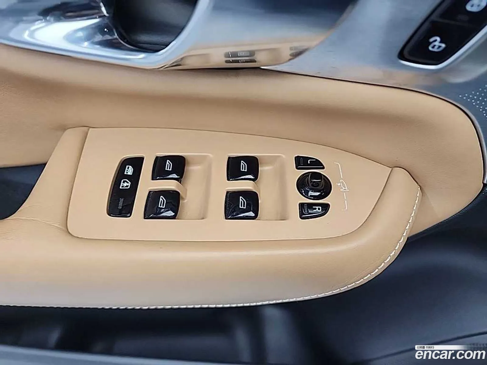 Volvo XC90 2019 — 18