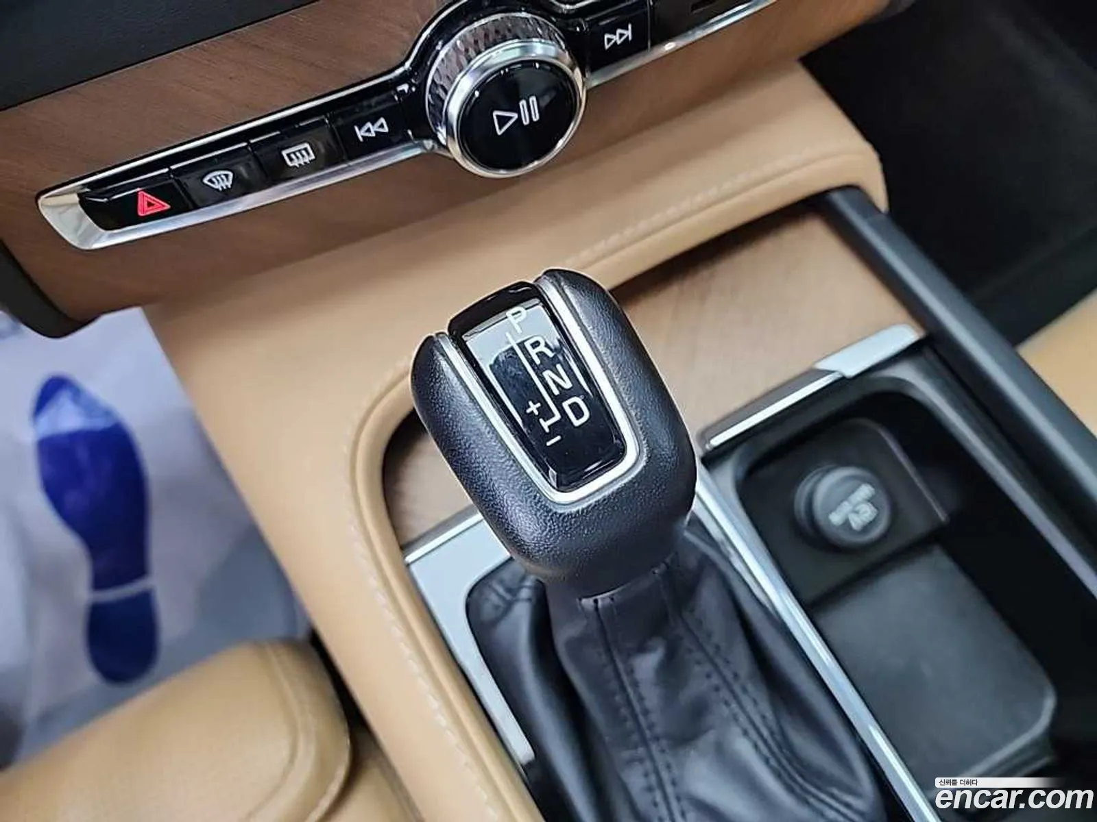 Volvo XC90 2019 — 16