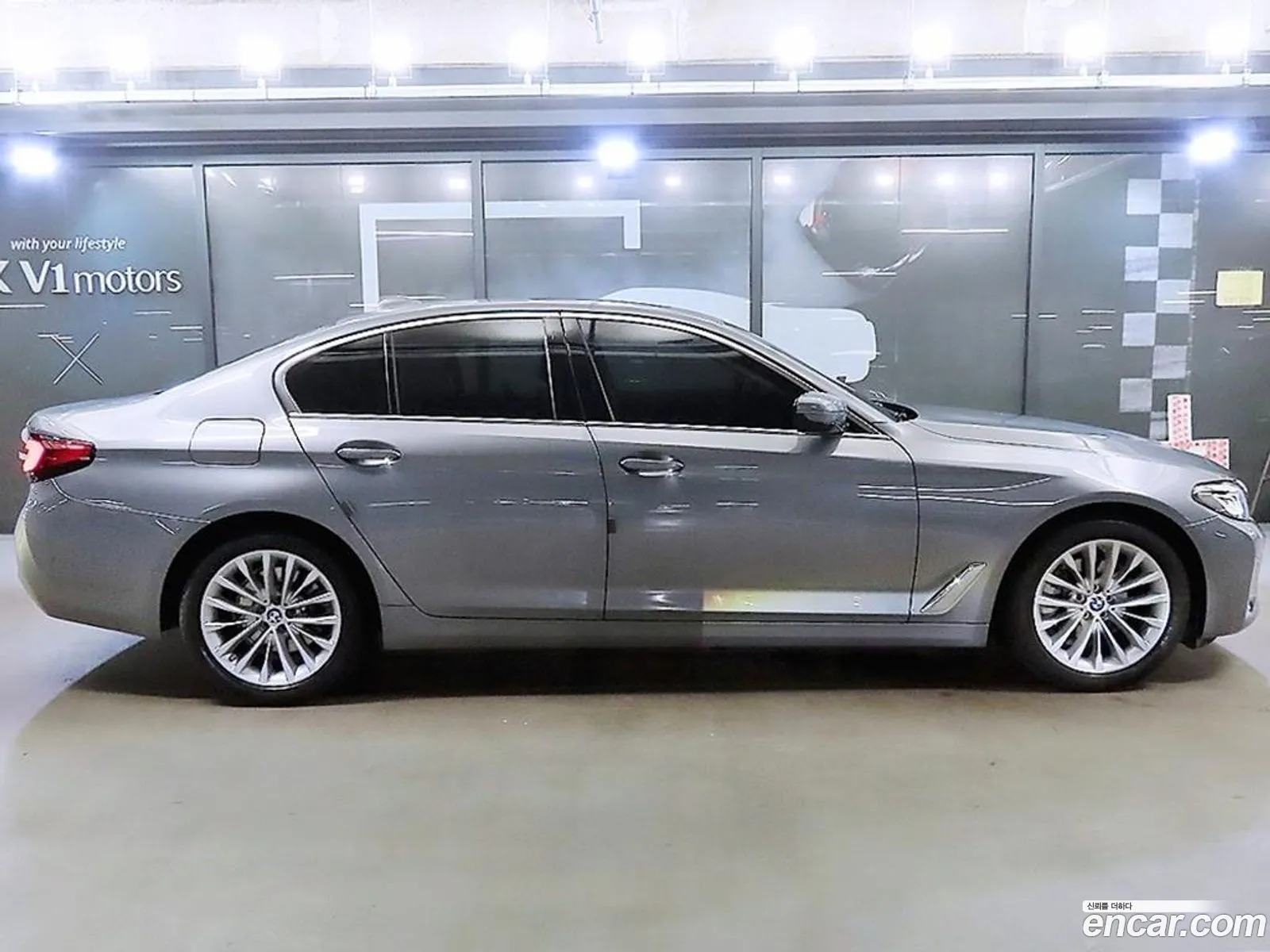 BMW 5 Series 2023 — 6