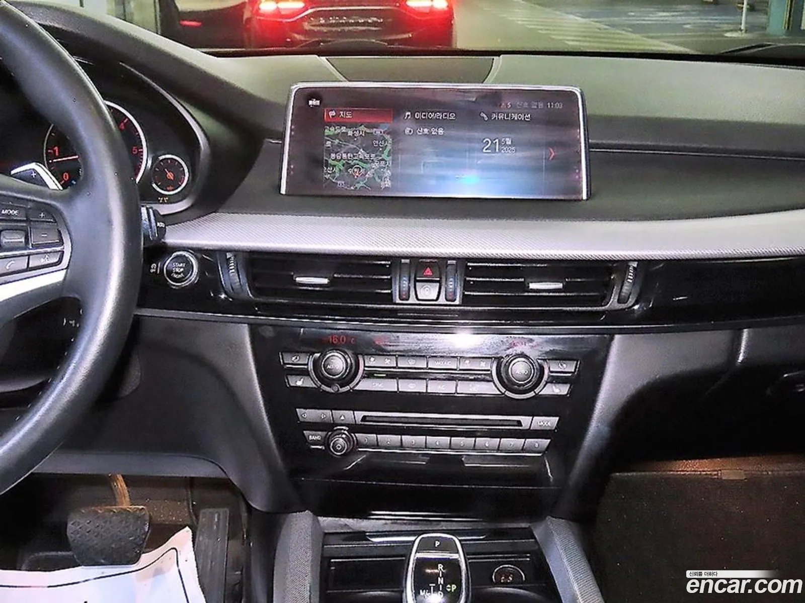 BMW X5 2018 — 11
