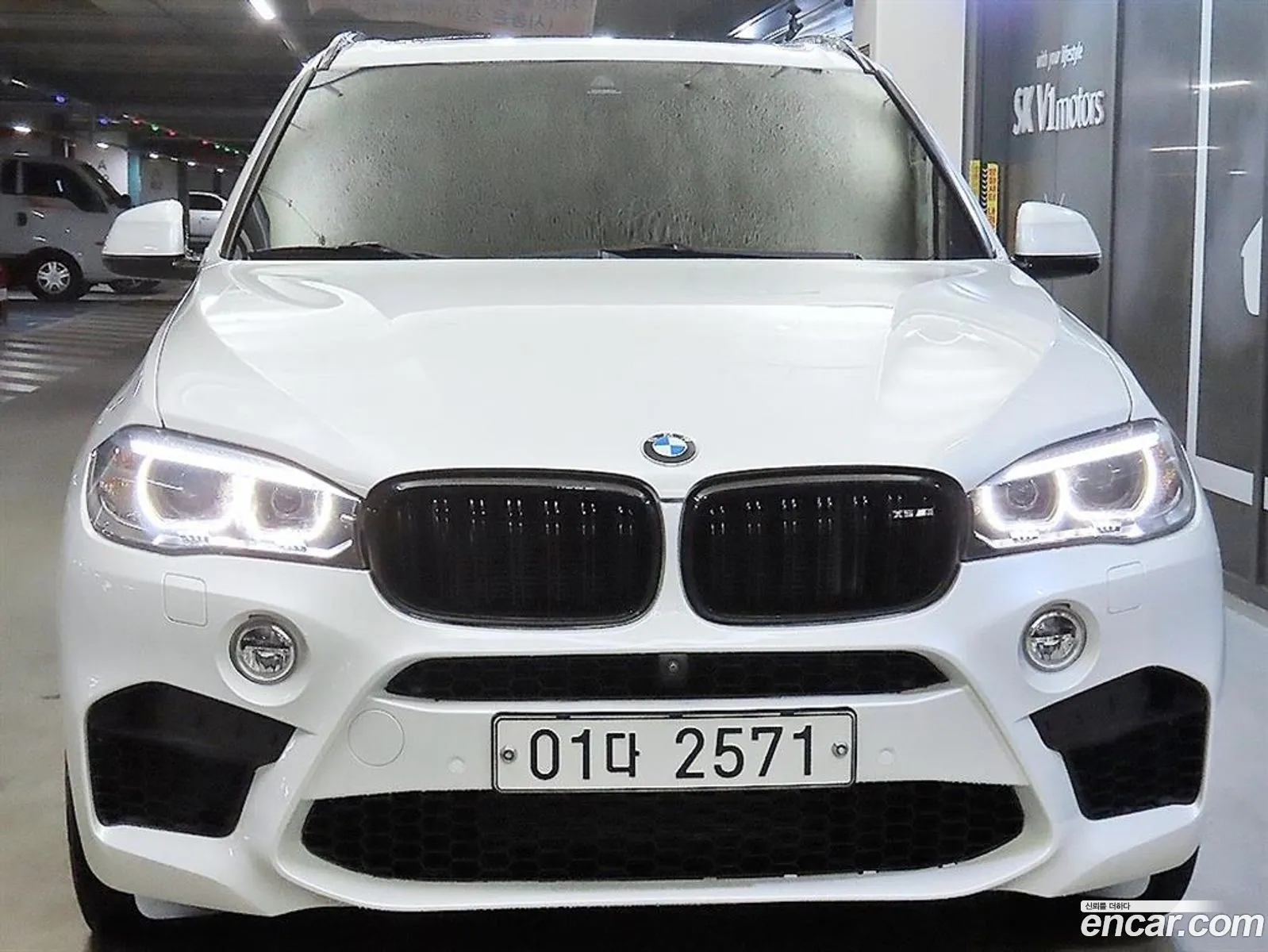 BMW X5 2018 — 16