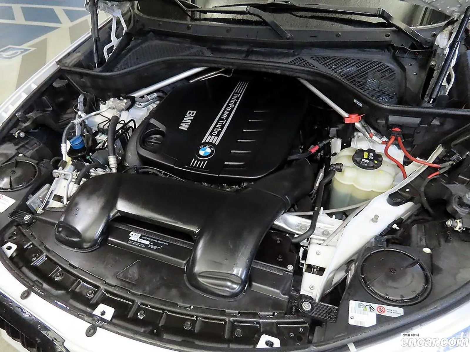 BMW X5 2018 — 14