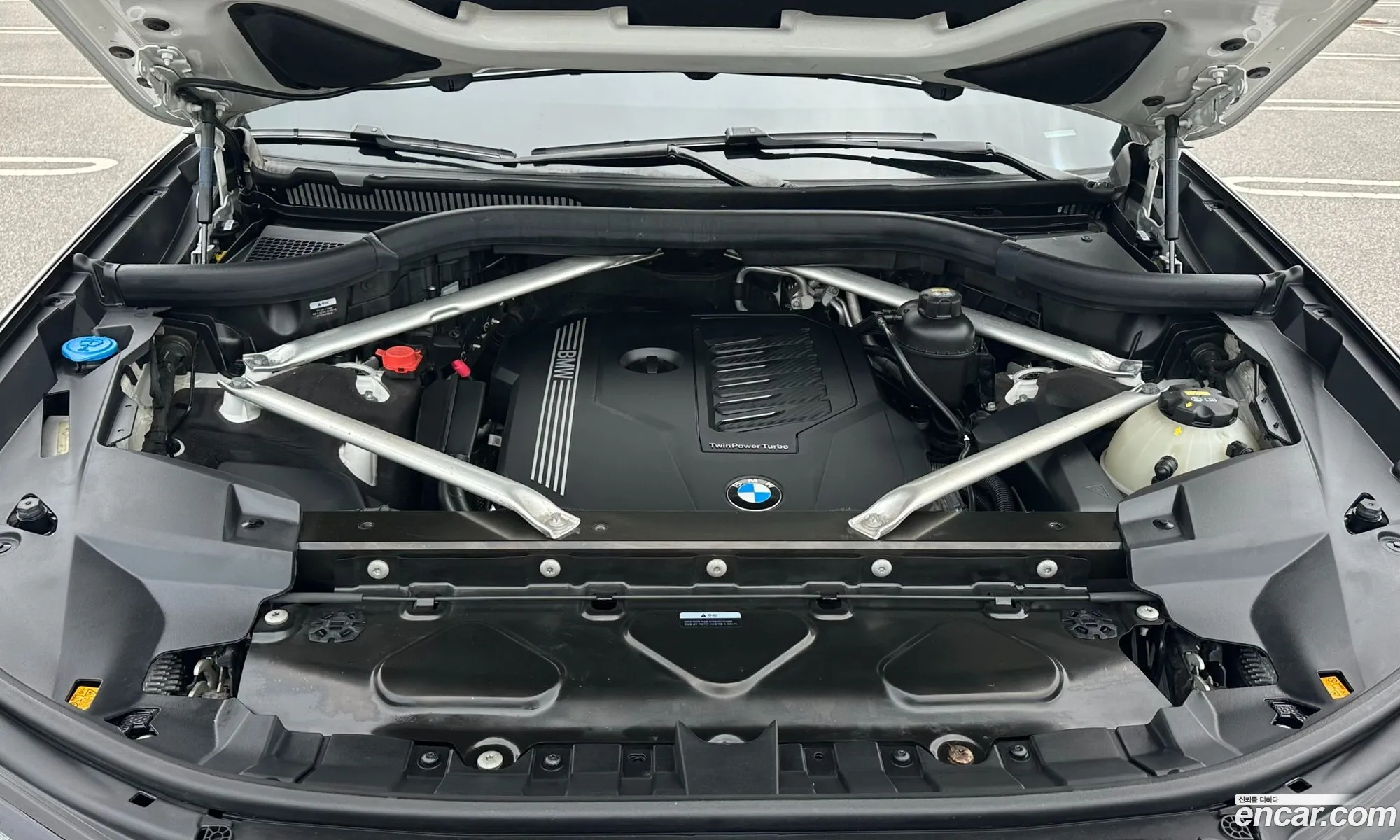 BMW X7 2021 — 16