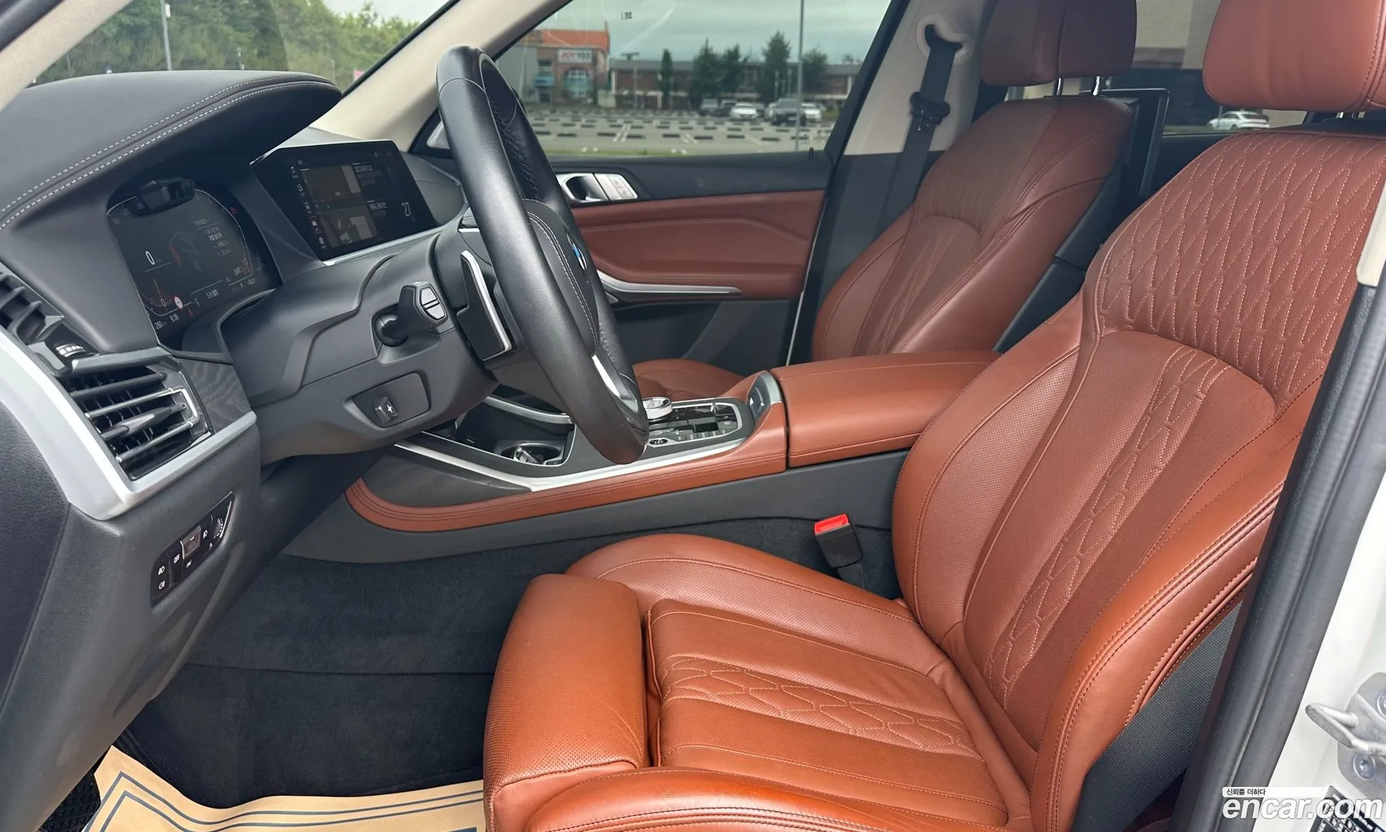 BMW X7 2021 — 7
