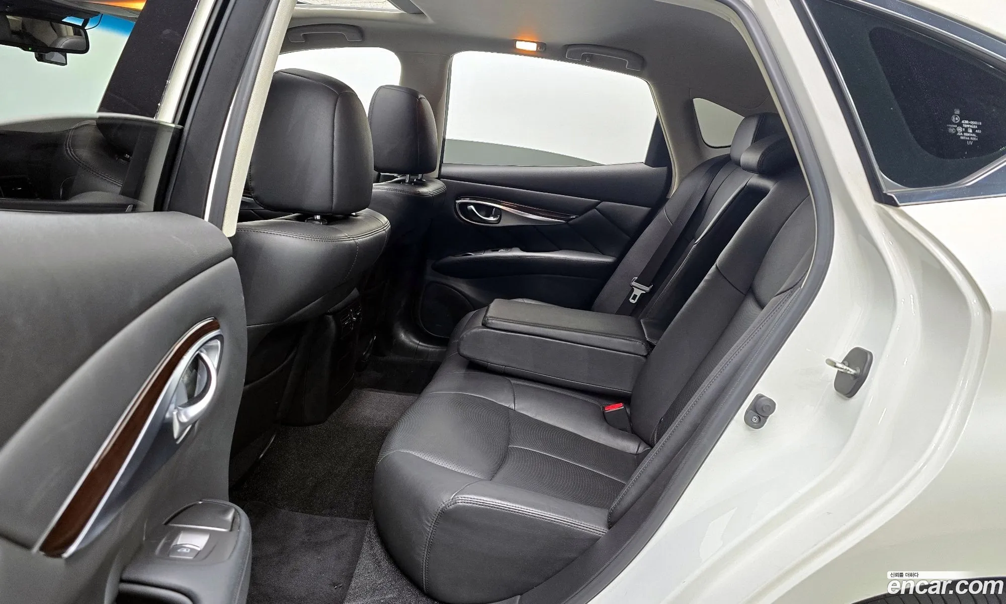 Infiniti Q70 2019 JNKBY11E1KM250021 — 8