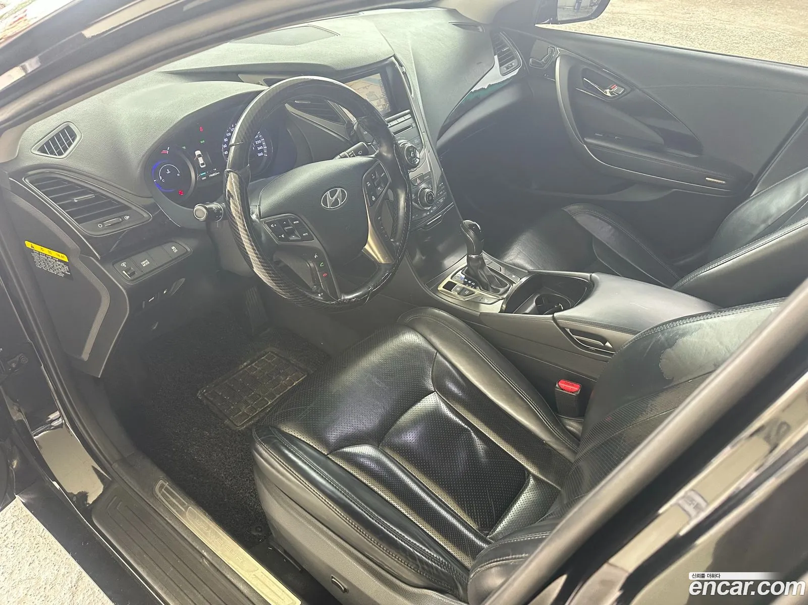 Hyundai Grandeur HG Hybrid 2014 — 3
