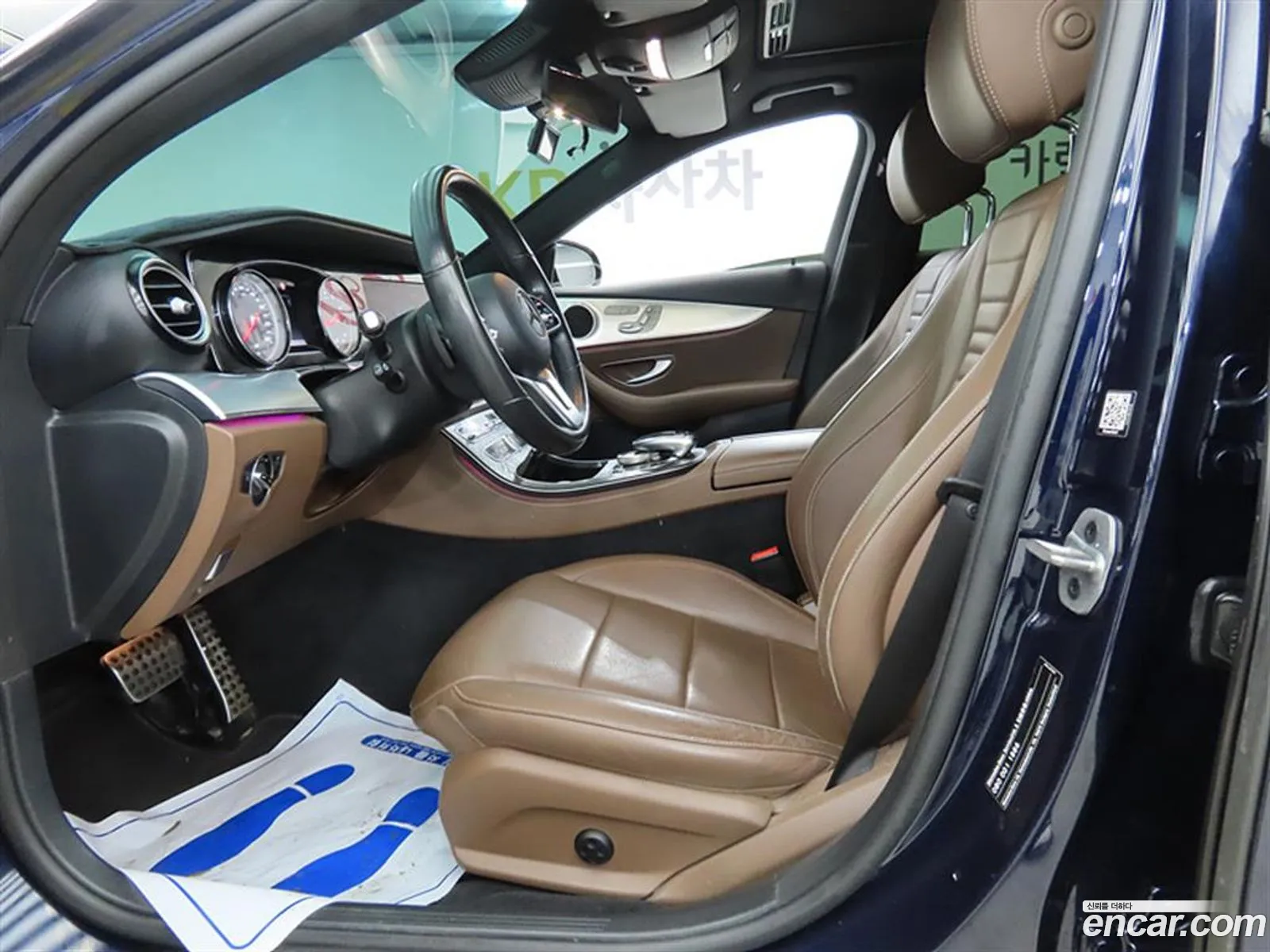 Mercedes-Benz E-Class W213 2020 — 17