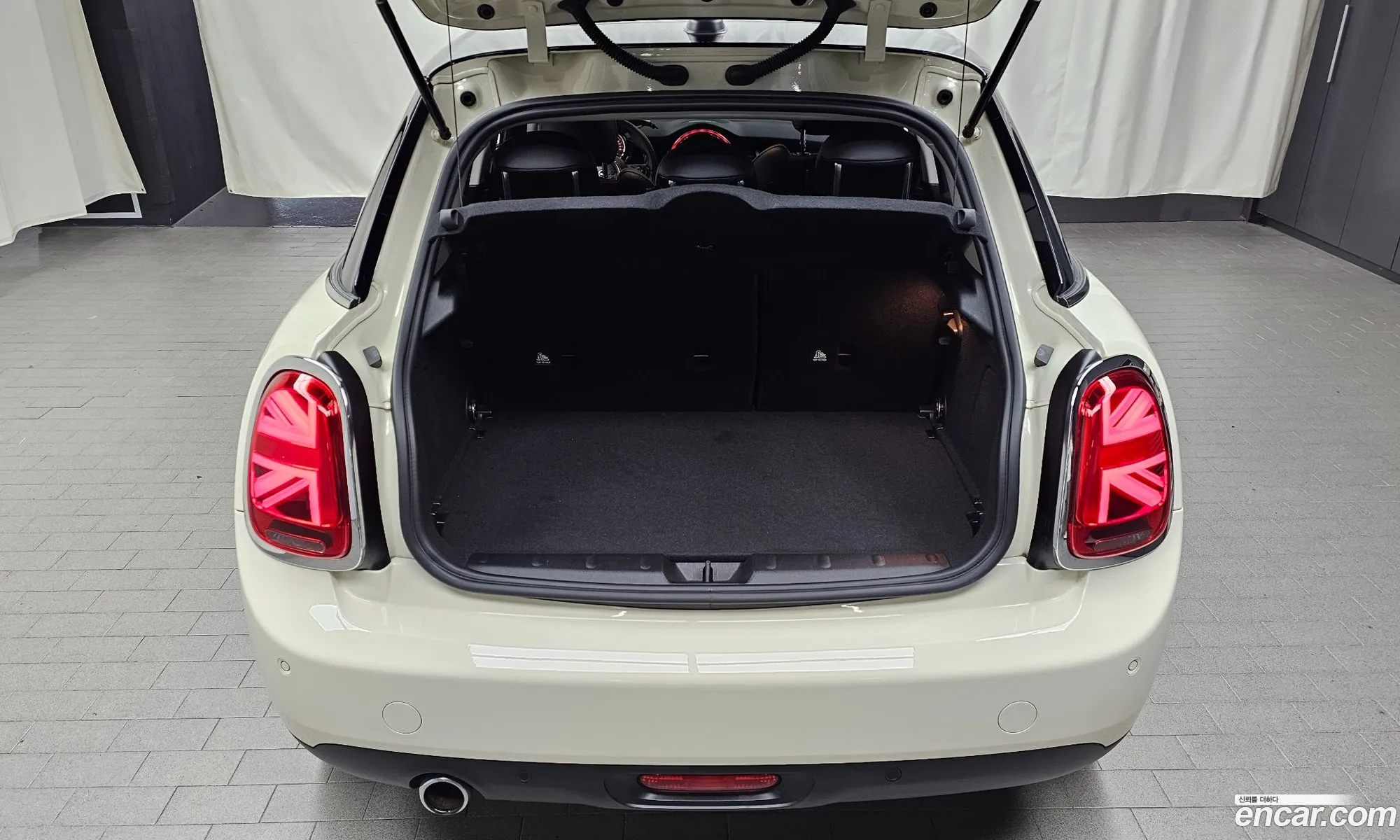 Mini Cooper 2020 — 7