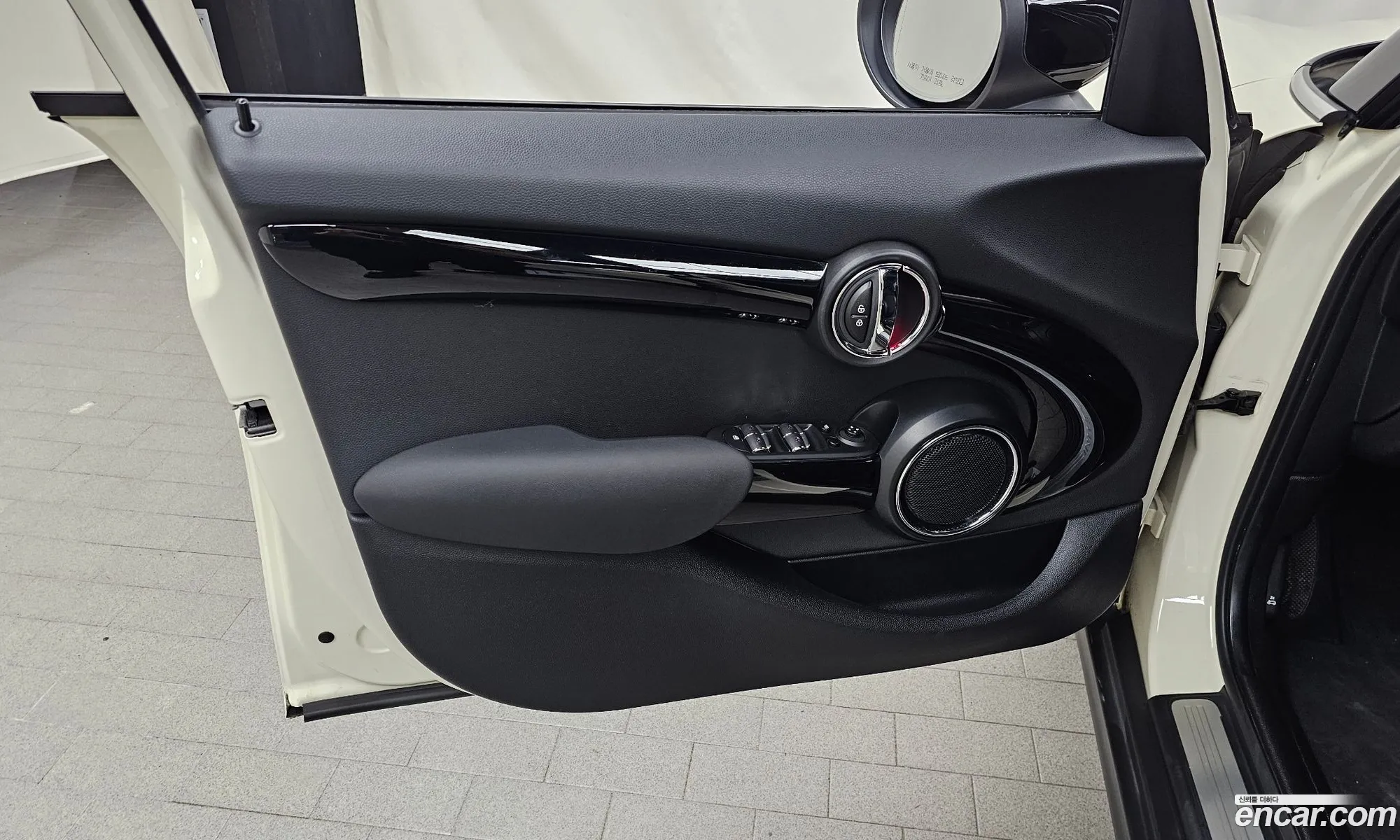 Mini Cooper 2020 — 5