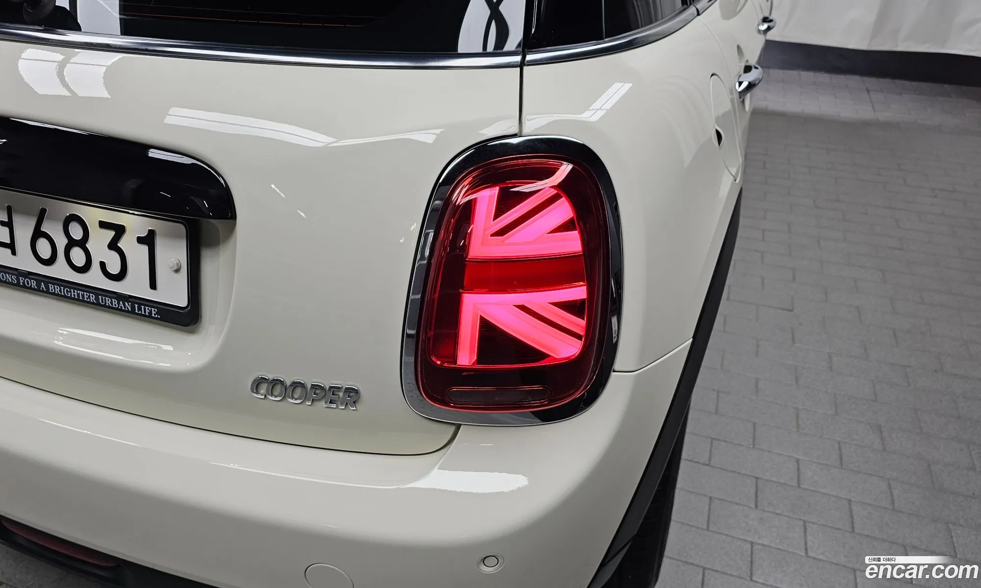 Mini Cooper 2020 — 25