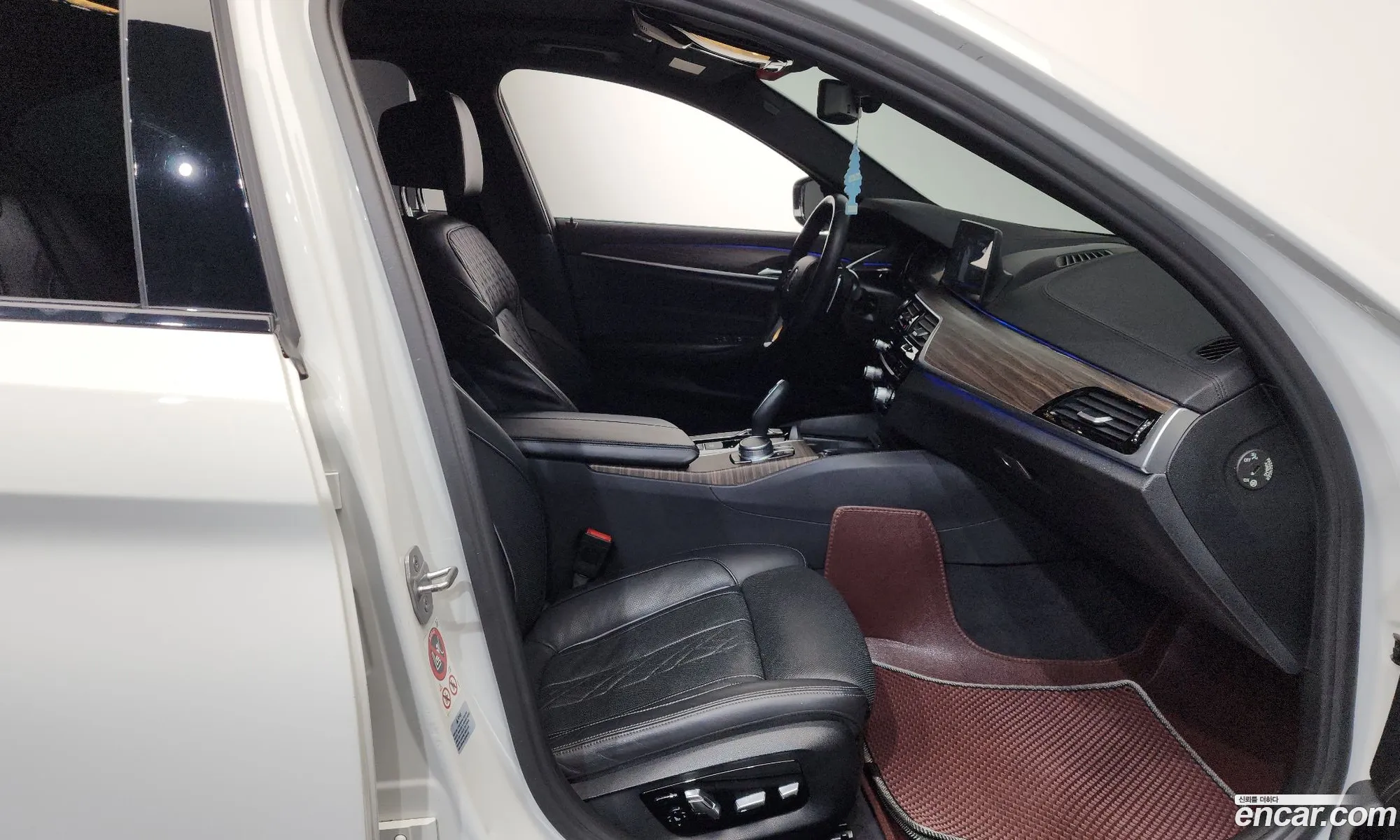 BMW 5 Series 2017 WBAJD9108HWA91314 — 10