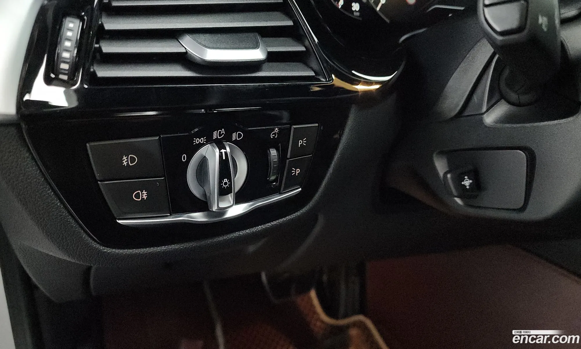 BMW 5 Series 2017 WBAJD9108HWA91314 — 6