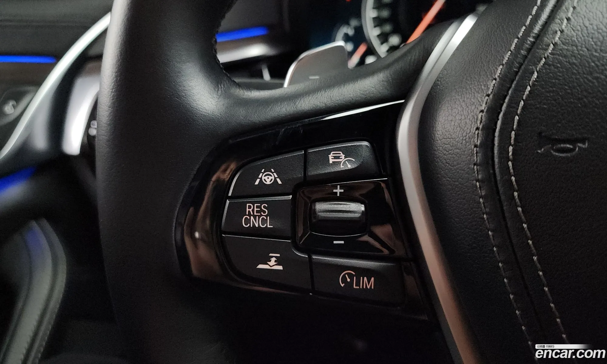 BMW 5 Series 2017 WBAJD9108HWA91314 — 26