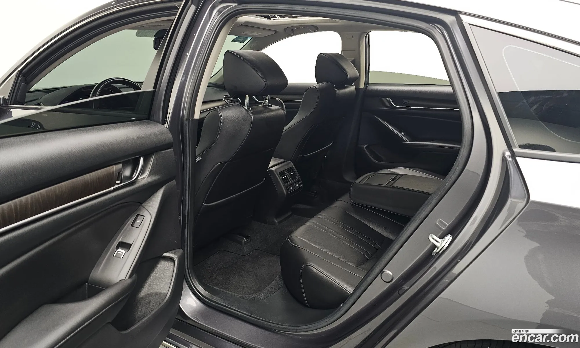 Honda Accord 10th Gen 2021 — 27