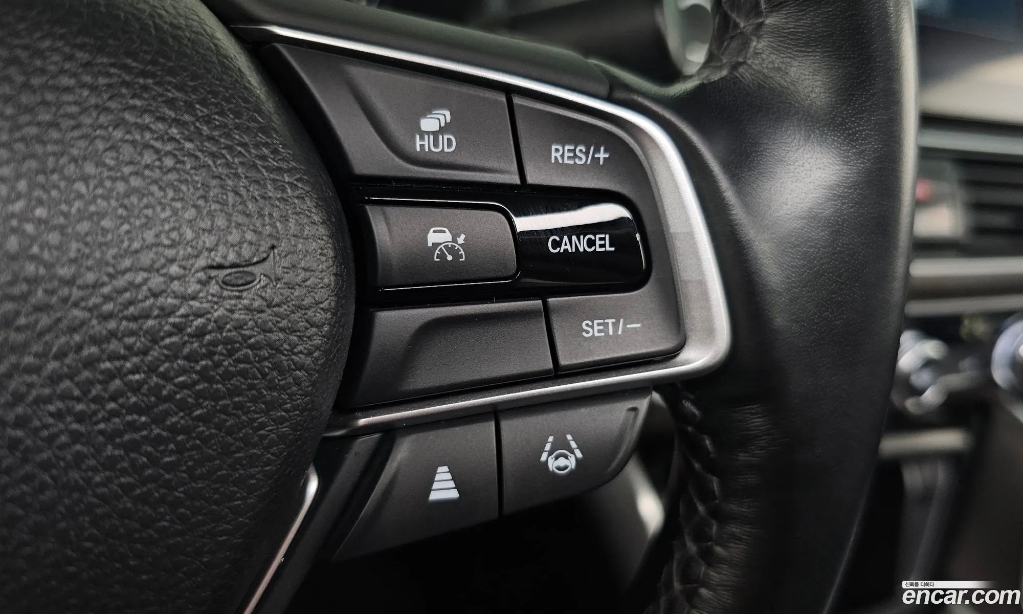 Honda Accord 10th Gen 2021 — 4