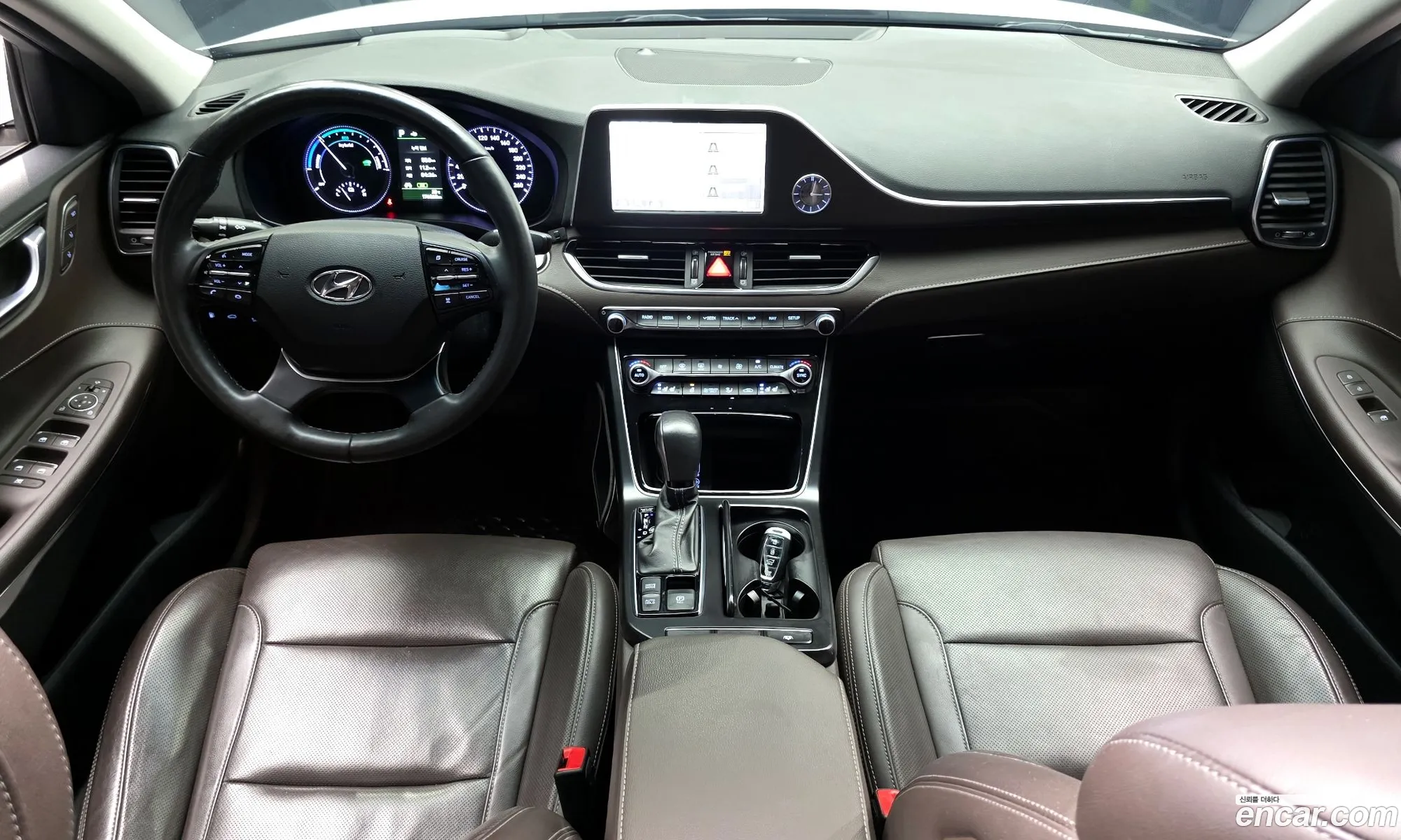 Hyundai Grandeur IG Hybrid 2017 — 2