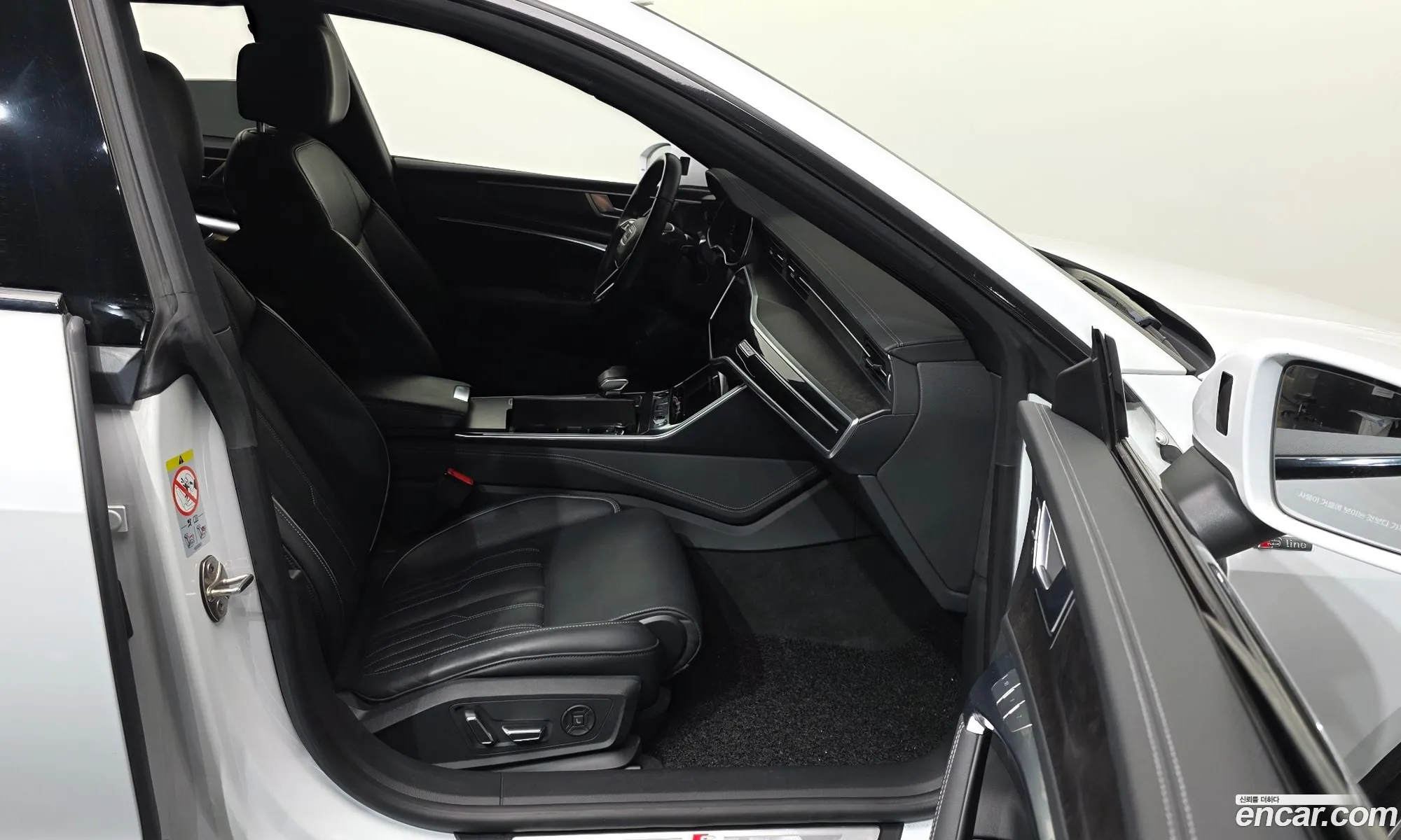 Audi A7 2021 WAUZZZF28MN078932 — 9
