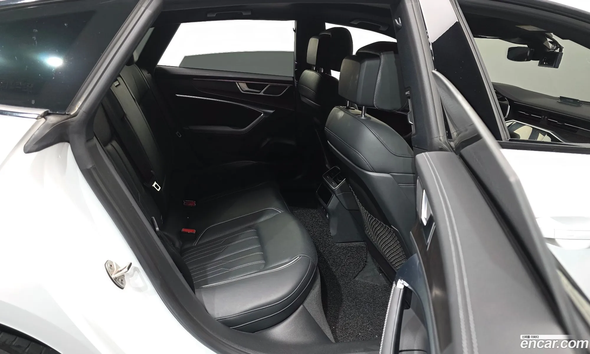 Audi A7 2021 WAUZZZF28MN078932 — 2