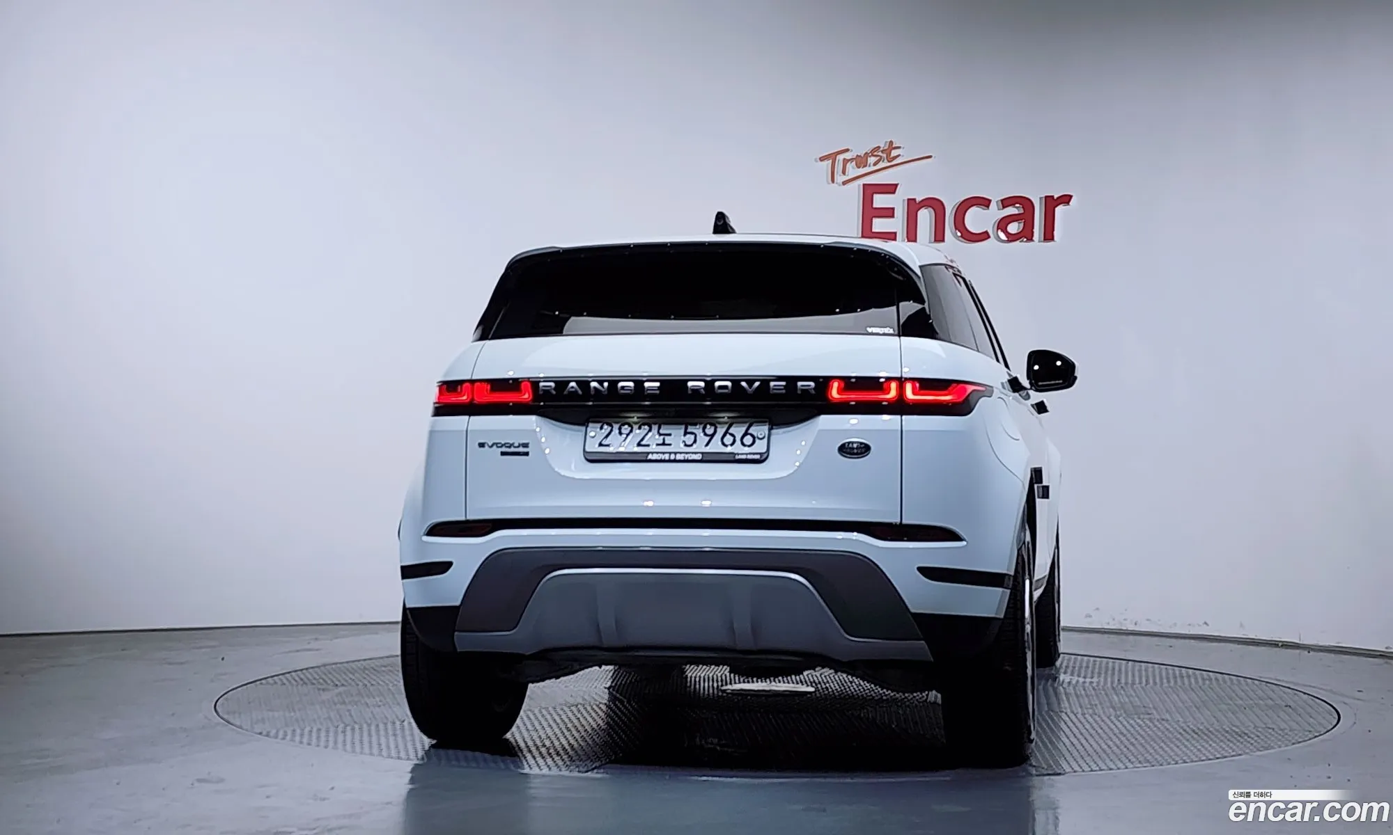 Land Rover Range Rover Evoque 2019 — 17