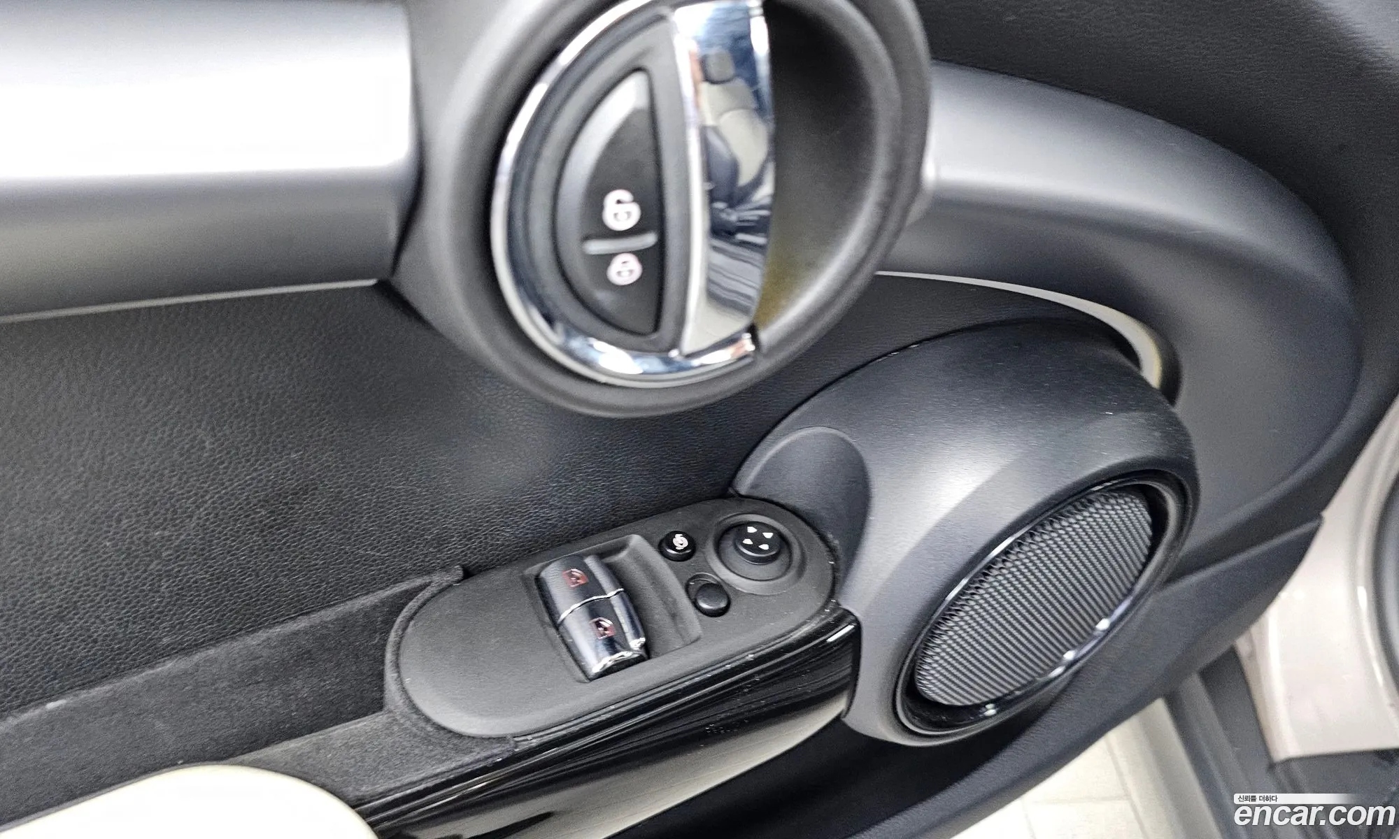 Mini Cooper Electric 2022 WMW11DJ06N2S49466 — 30