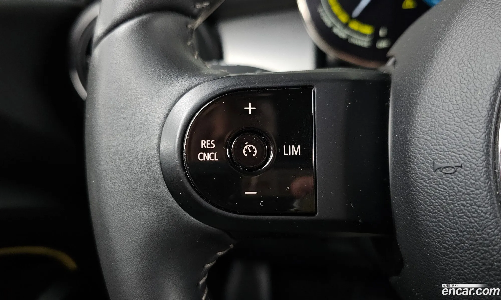 Mini Cooper Electric 2022 WMW11DJ06N2S49466 — 6