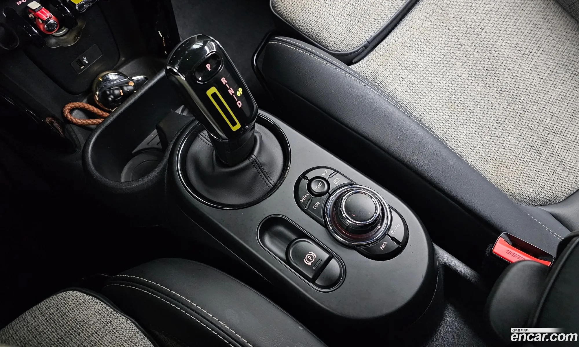 Mini Cooper Electric 2022 WMW11DJ06N2S49466 — 19
