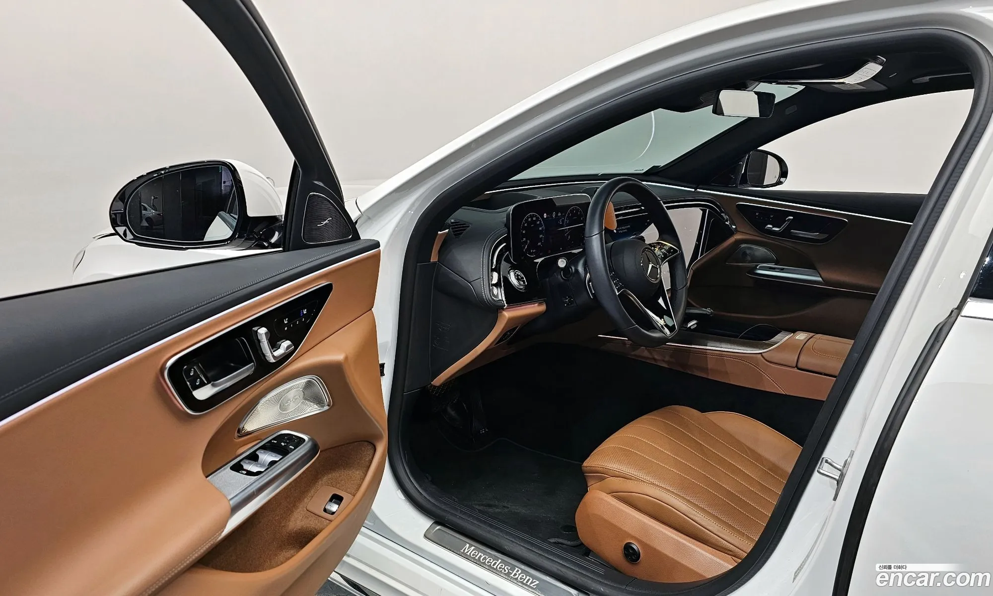 Mercedes-Benz E-Class W214 2024 — 5