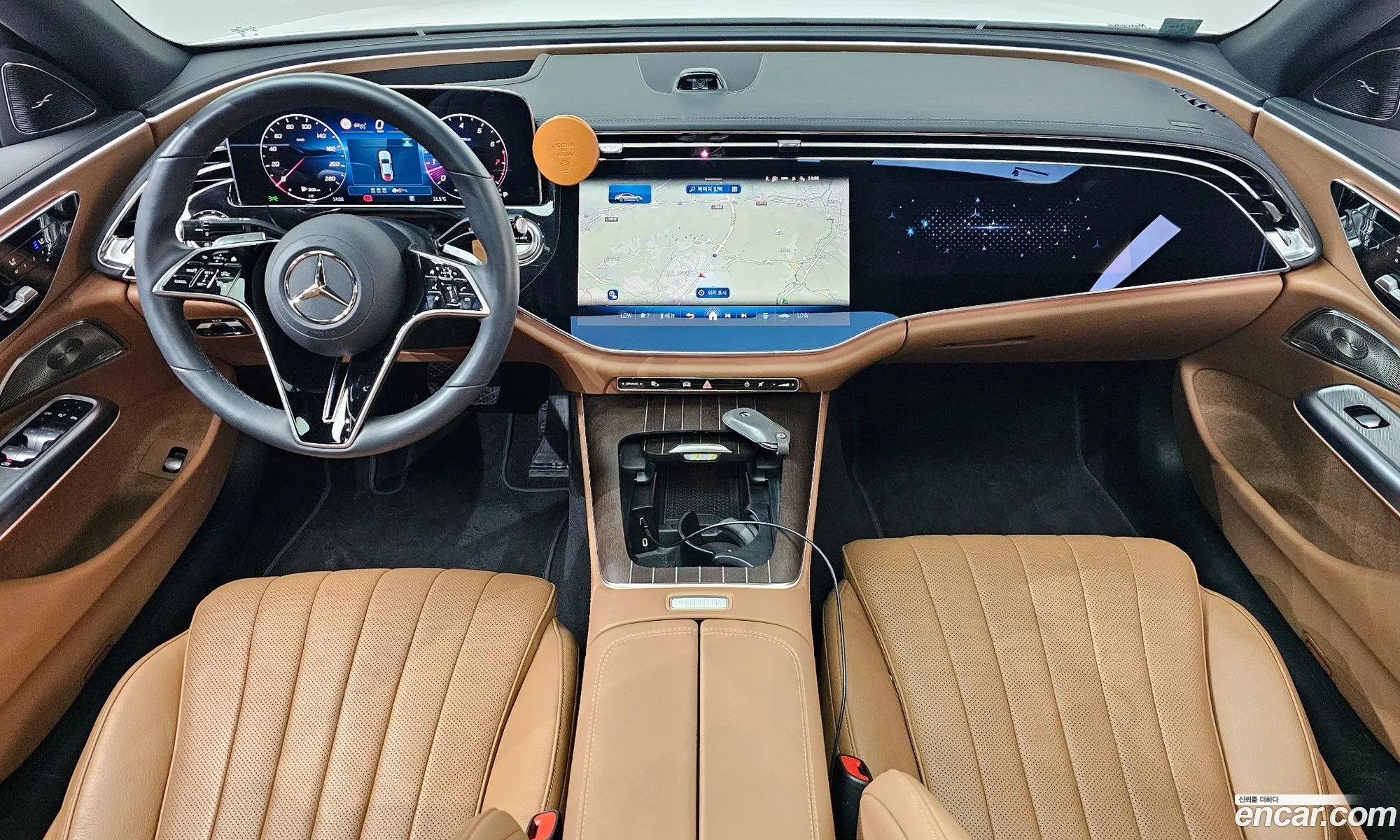 Mercedes-Benz E-Class W214 2024 — 13