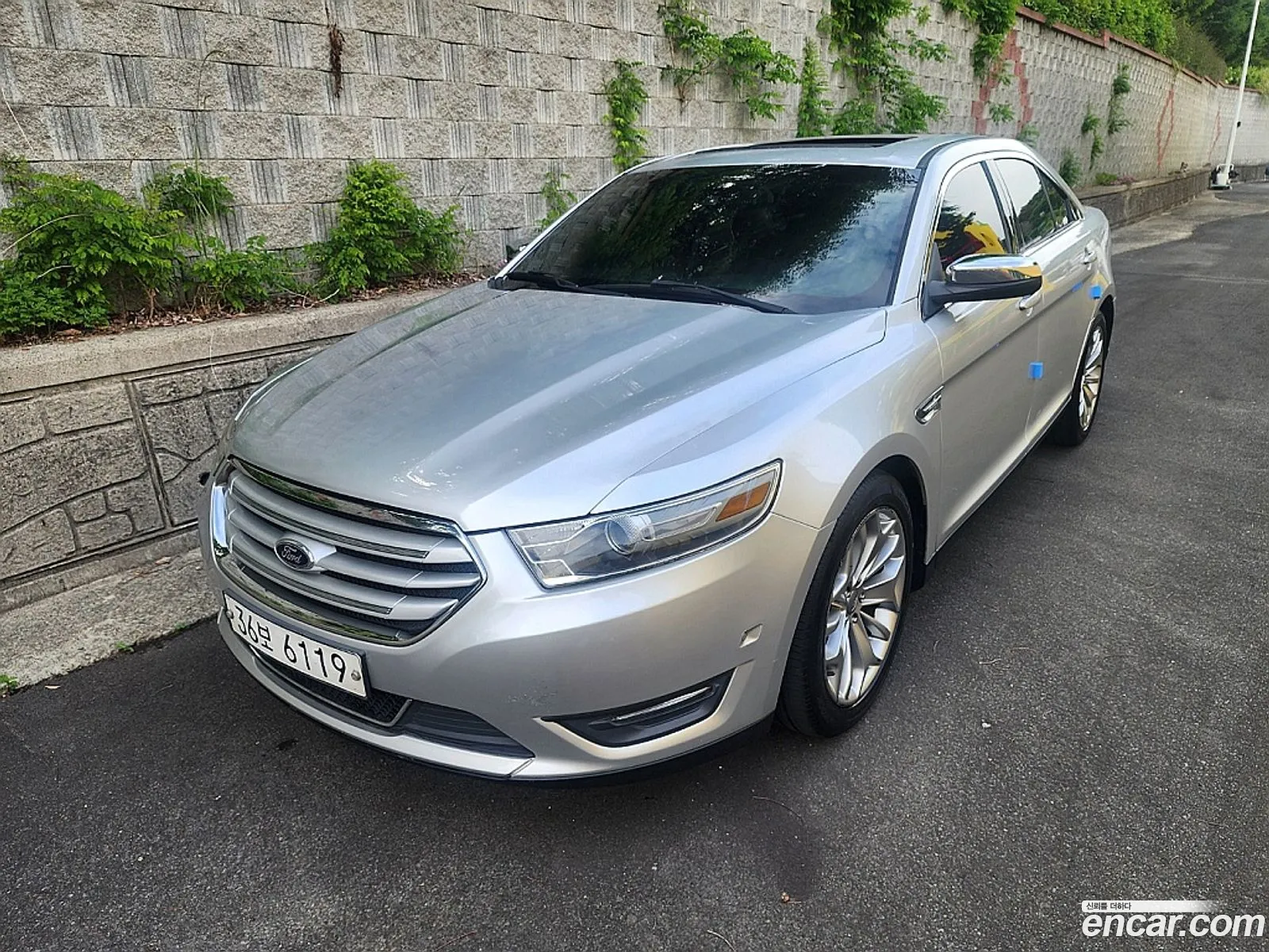 Ford Taurus 2013 — 16