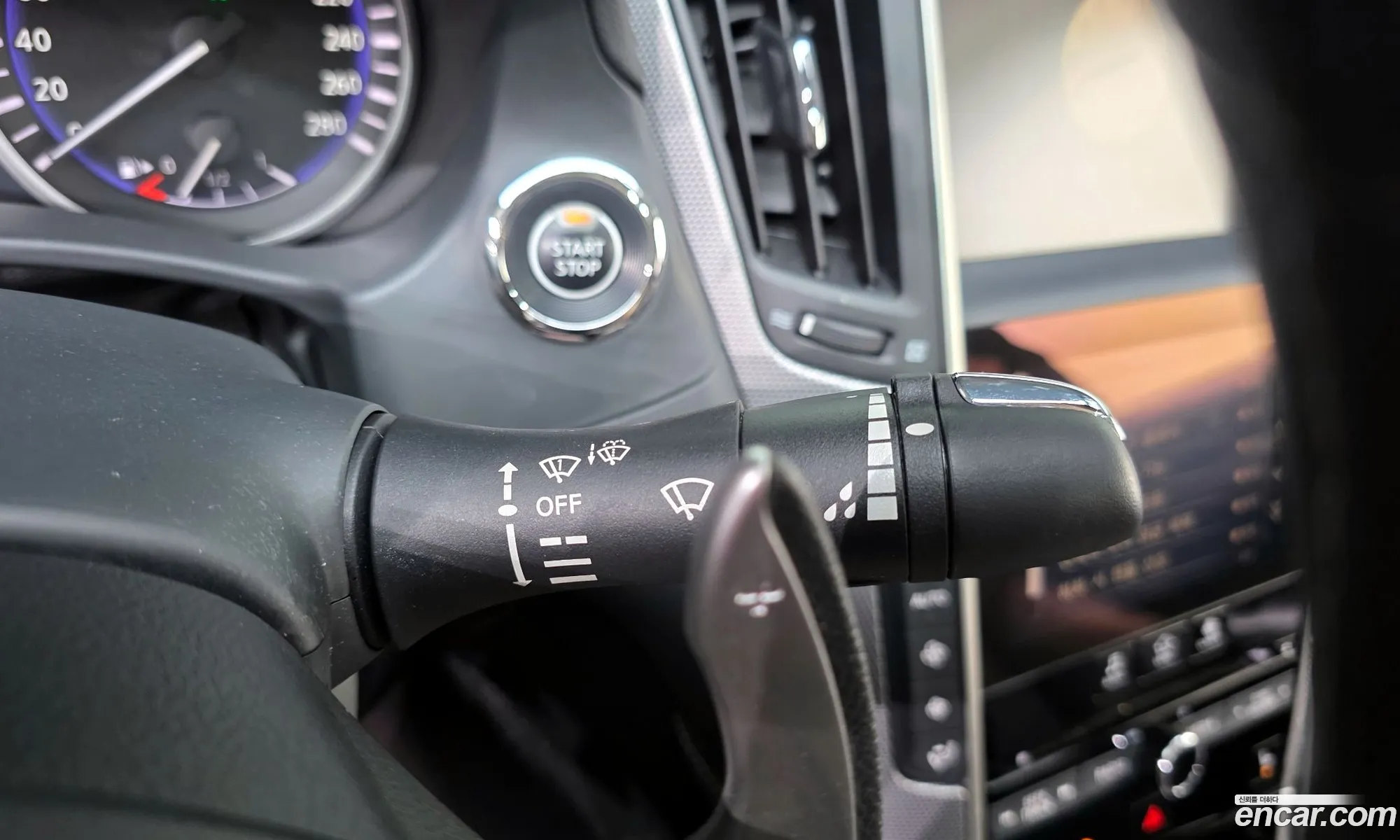 Infiniti Q50 2017 JNKAV71E4HM150074 — 8