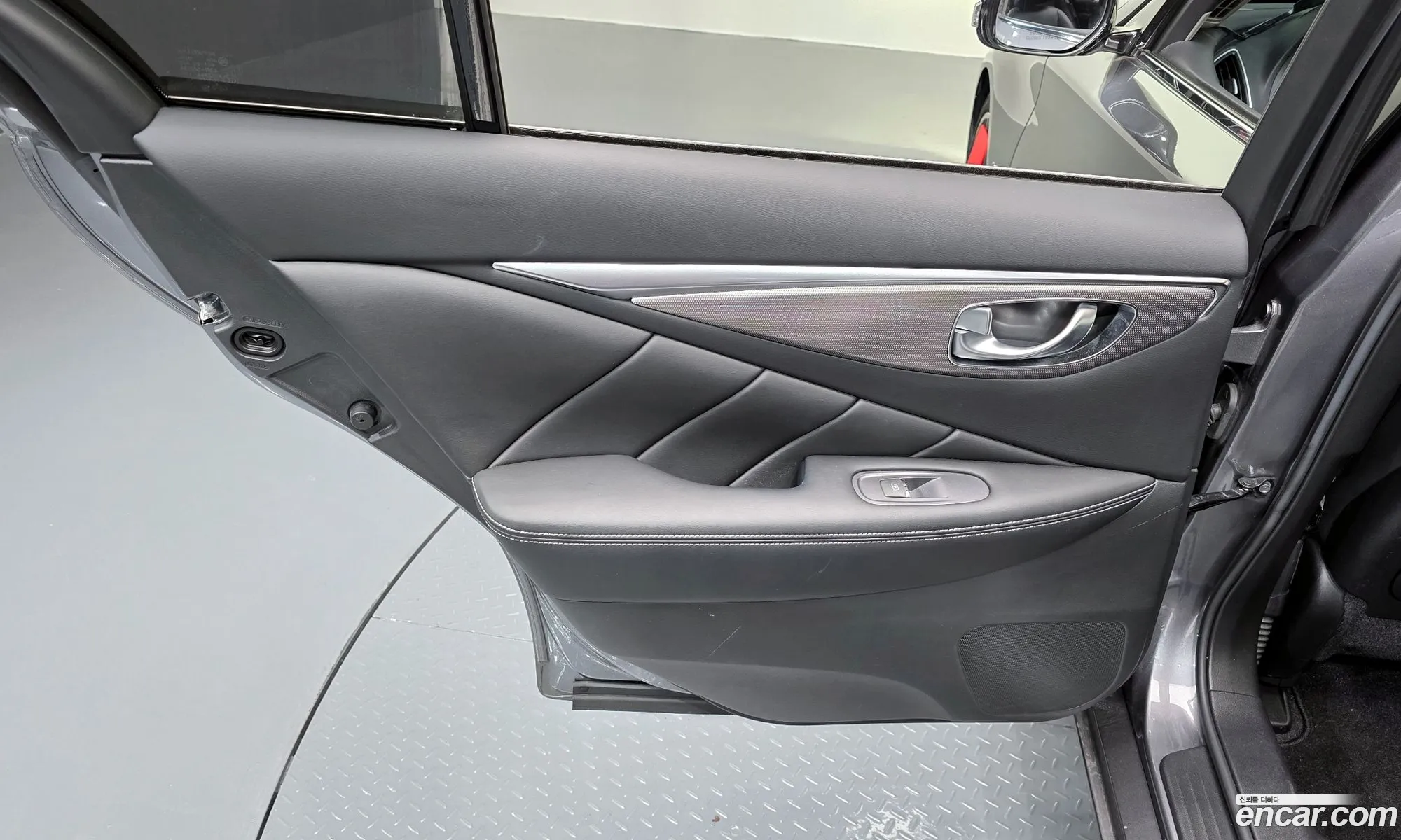 Infiniti Q50 2017 JNKAV71E4HM150074 — 19