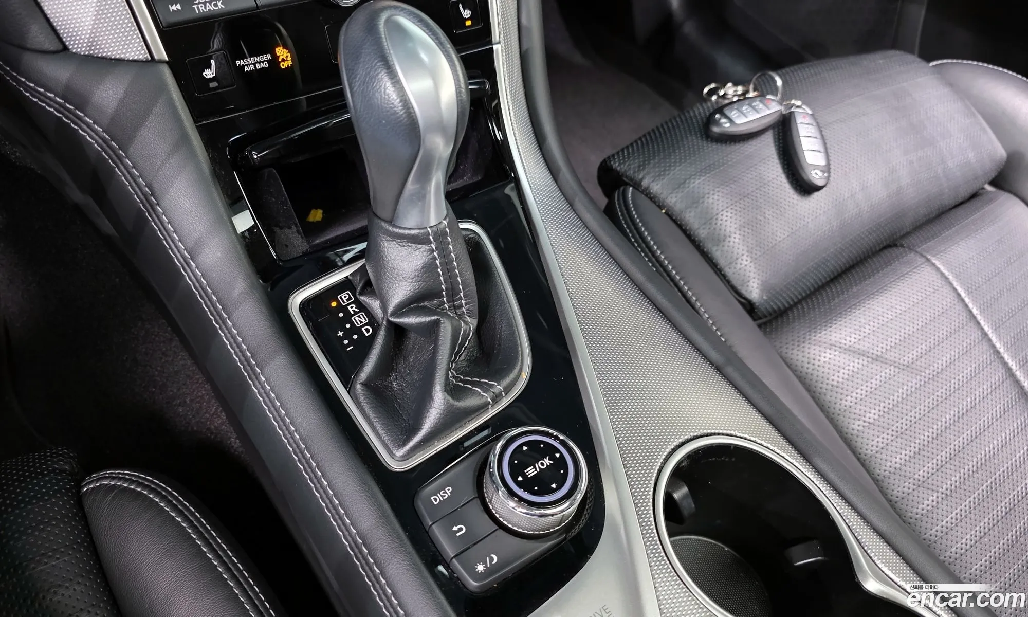 Infiniti Q50 2017 JNKAV71E4HM150074 — 9