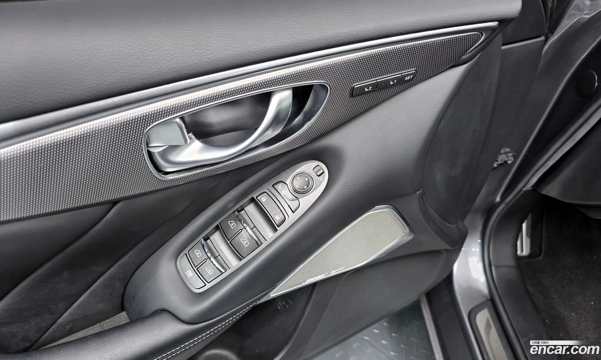 Infiniti Q50 2017 JNKAV71E4HM150074 — 7