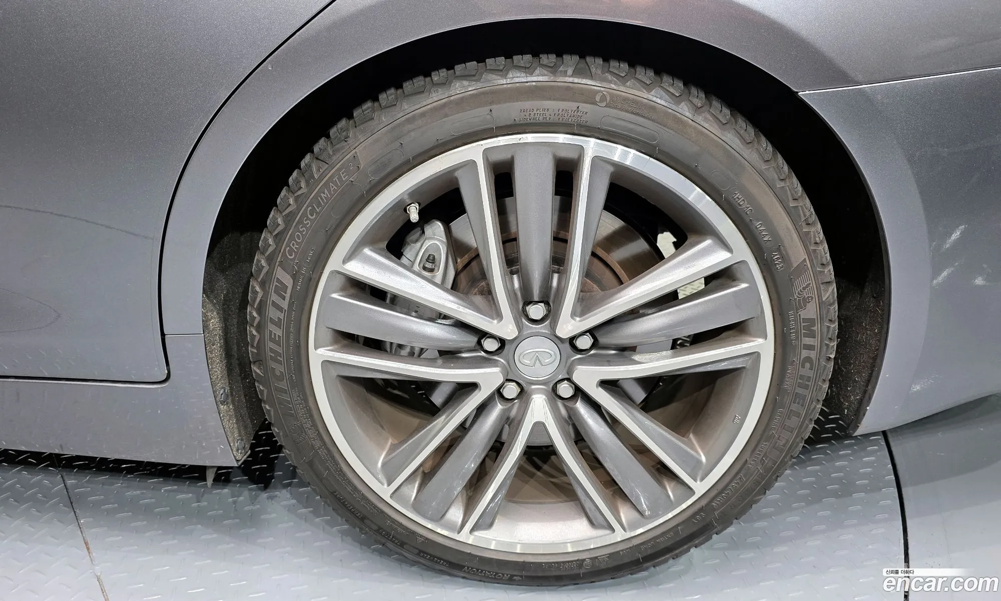 Infiniti Q50 2017 JNKAV71E4HM150074 — 23