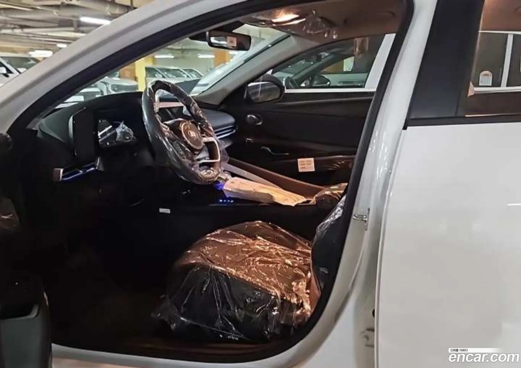 Hyundai Elantra 2026 — 2