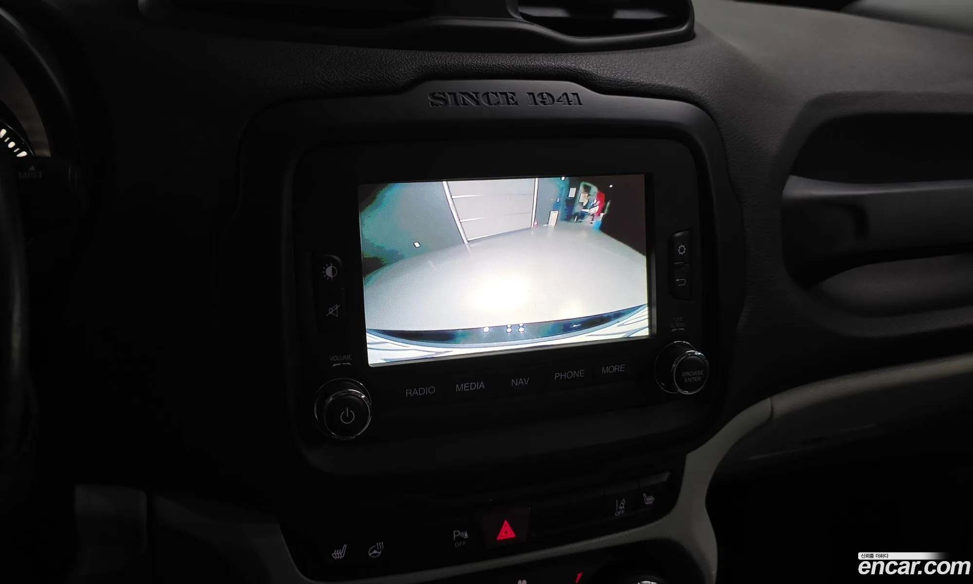 Jeep Renegade 2016 1C4BU0000GPC47777 — 20