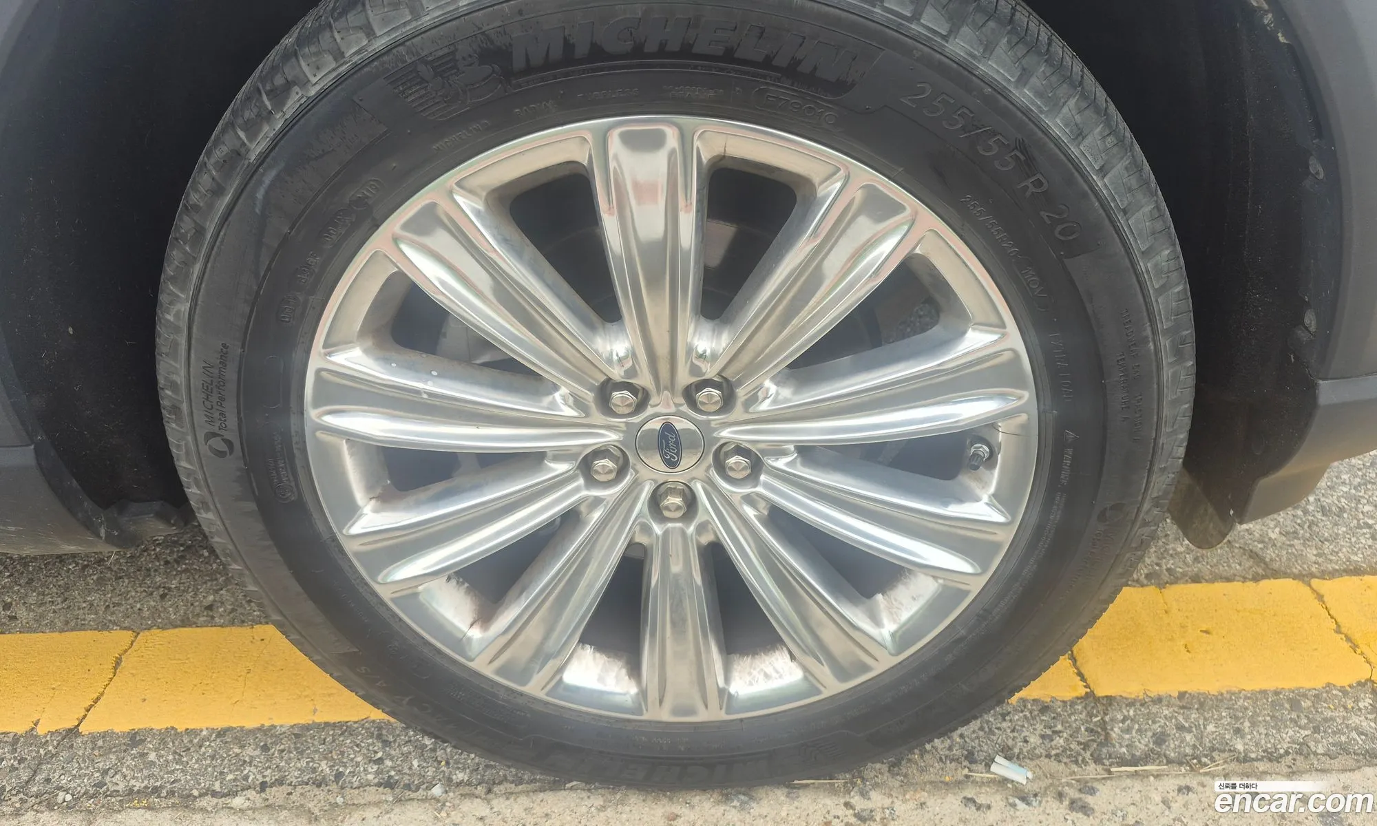 Ford Explorer 6th Gen 2019 — 8