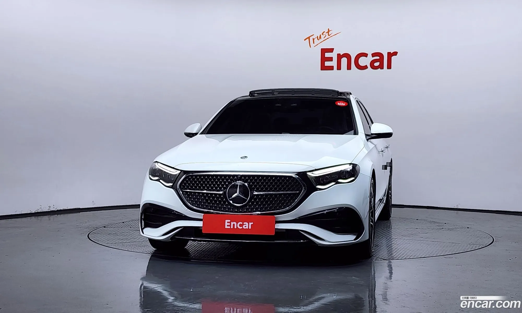 Mercedes-Benz E-Class W214 2024 — 16