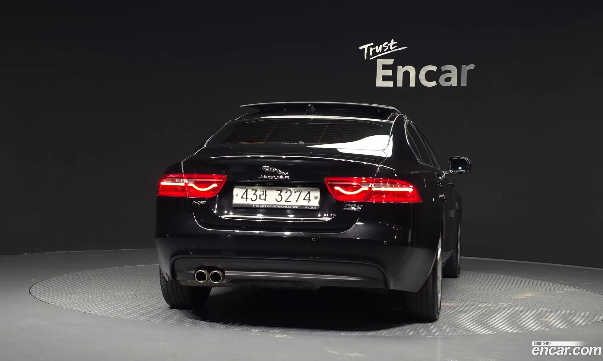 Jaguar XE 2017 SAJAA4BN2HCP05234 — 19