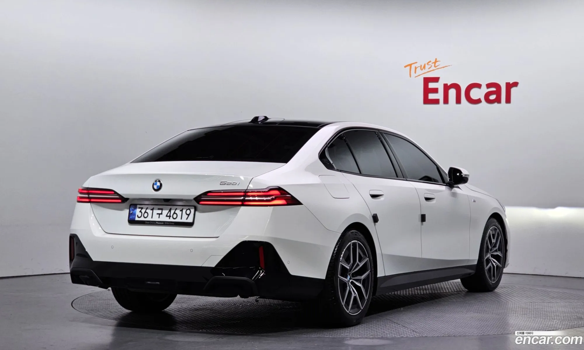 BMW 5 Series 2024 — 15