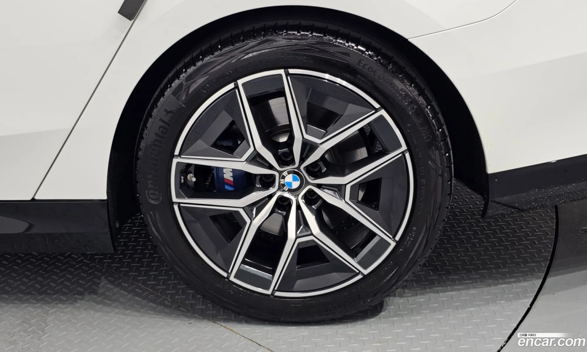 BMW 5 Series 2024 — 10
