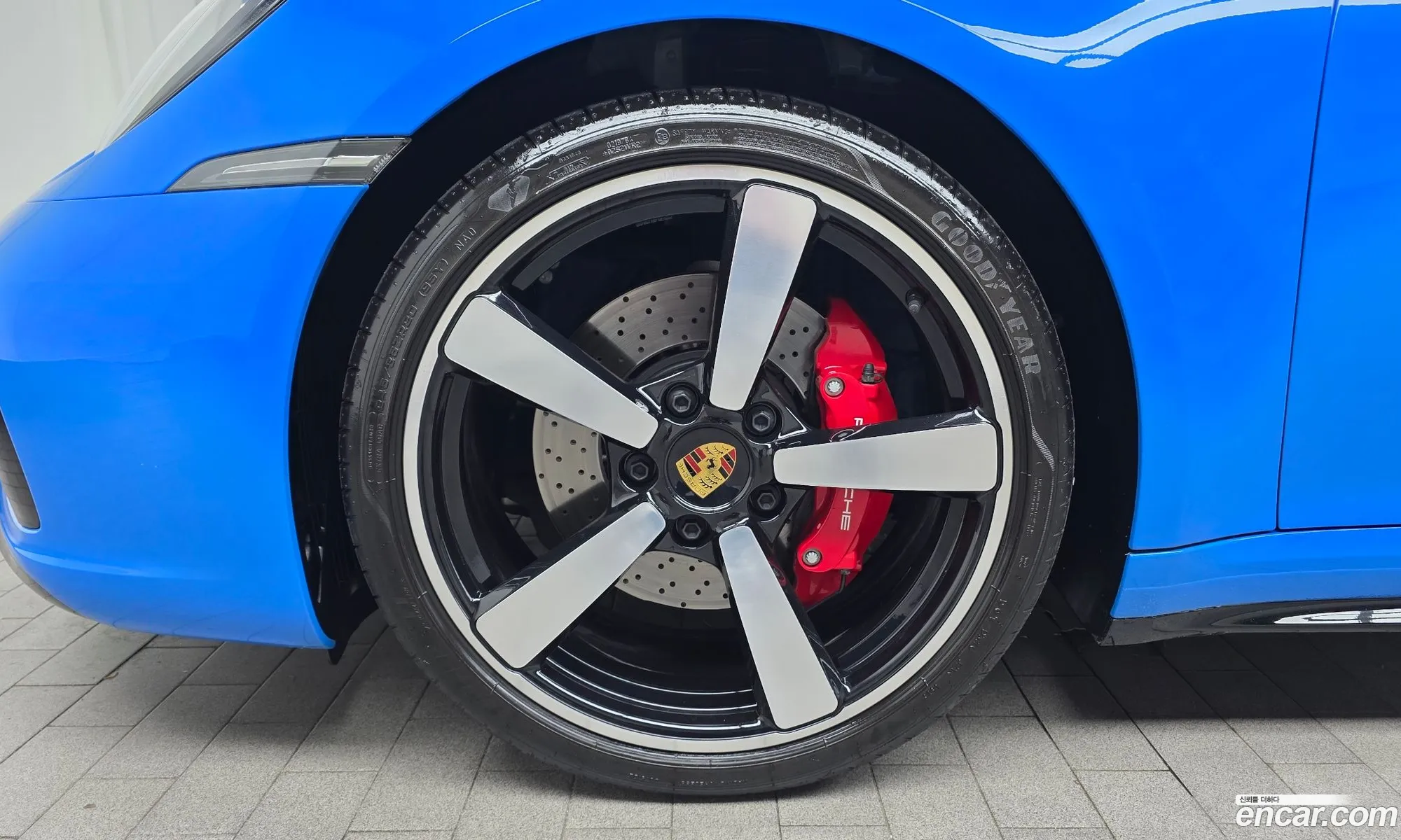 Porsche 911 2023 WP0CB2995PS247307 — 17