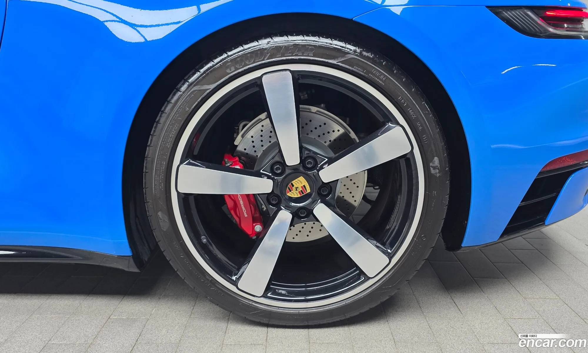 Porsche 911 2023 WP0CB2995PS247307 — 4