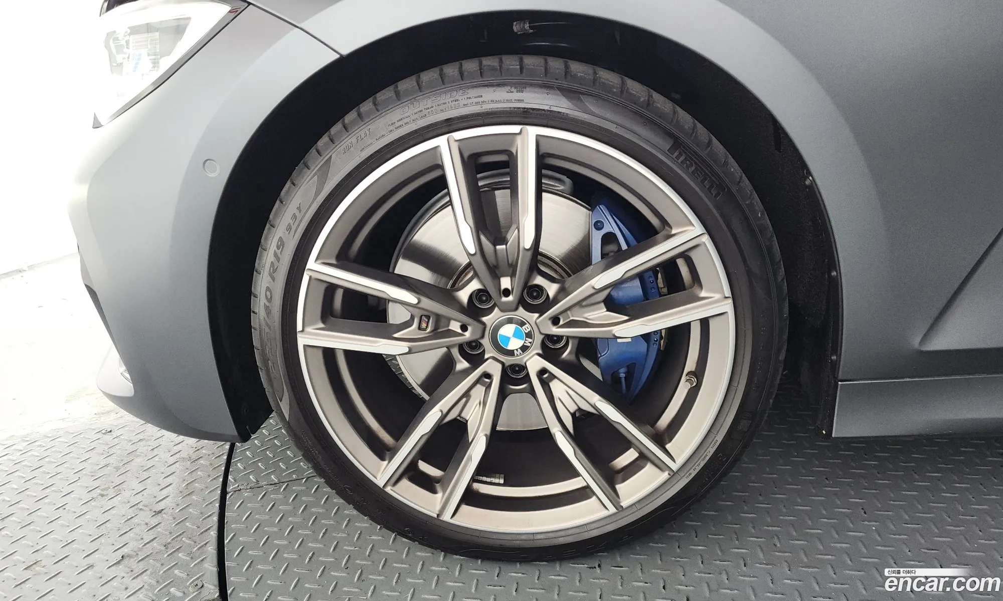 BMW 3 Series 2020 — 24