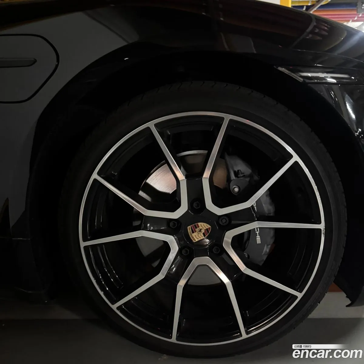 Porsche Taycan 2025 — 9