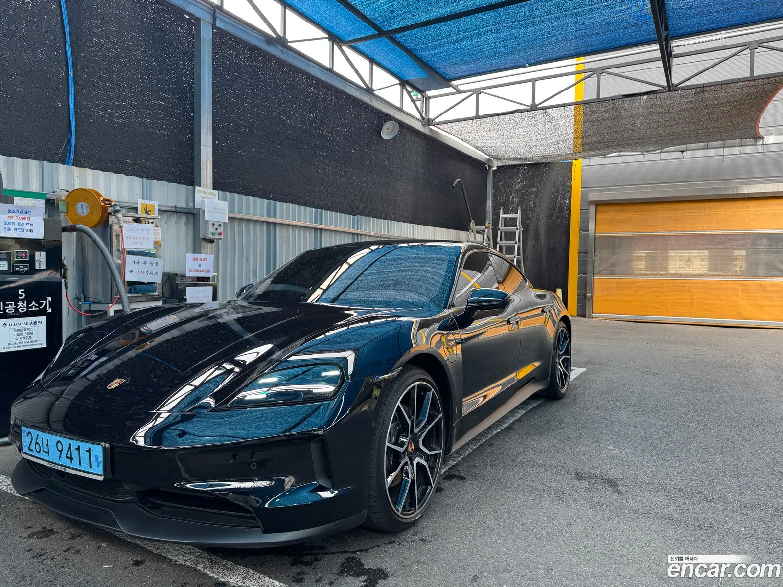 Porsche Taycan 2025 — 7